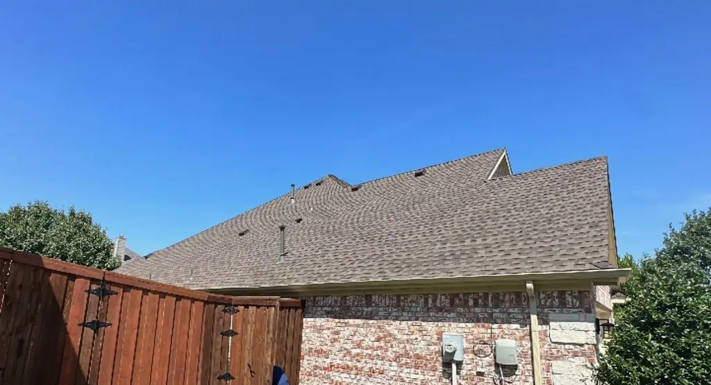 Completed roof replacement project in Delano